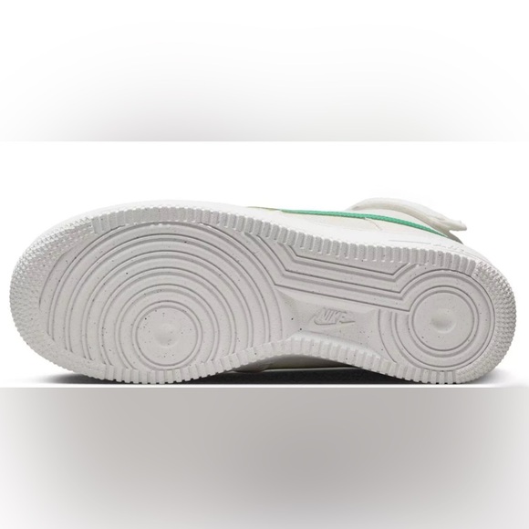 Women's Nike Air Force 1 Hi SE Summit White Neptune Green DO 9460-100 Size 8.5 - Picture 6 of 9